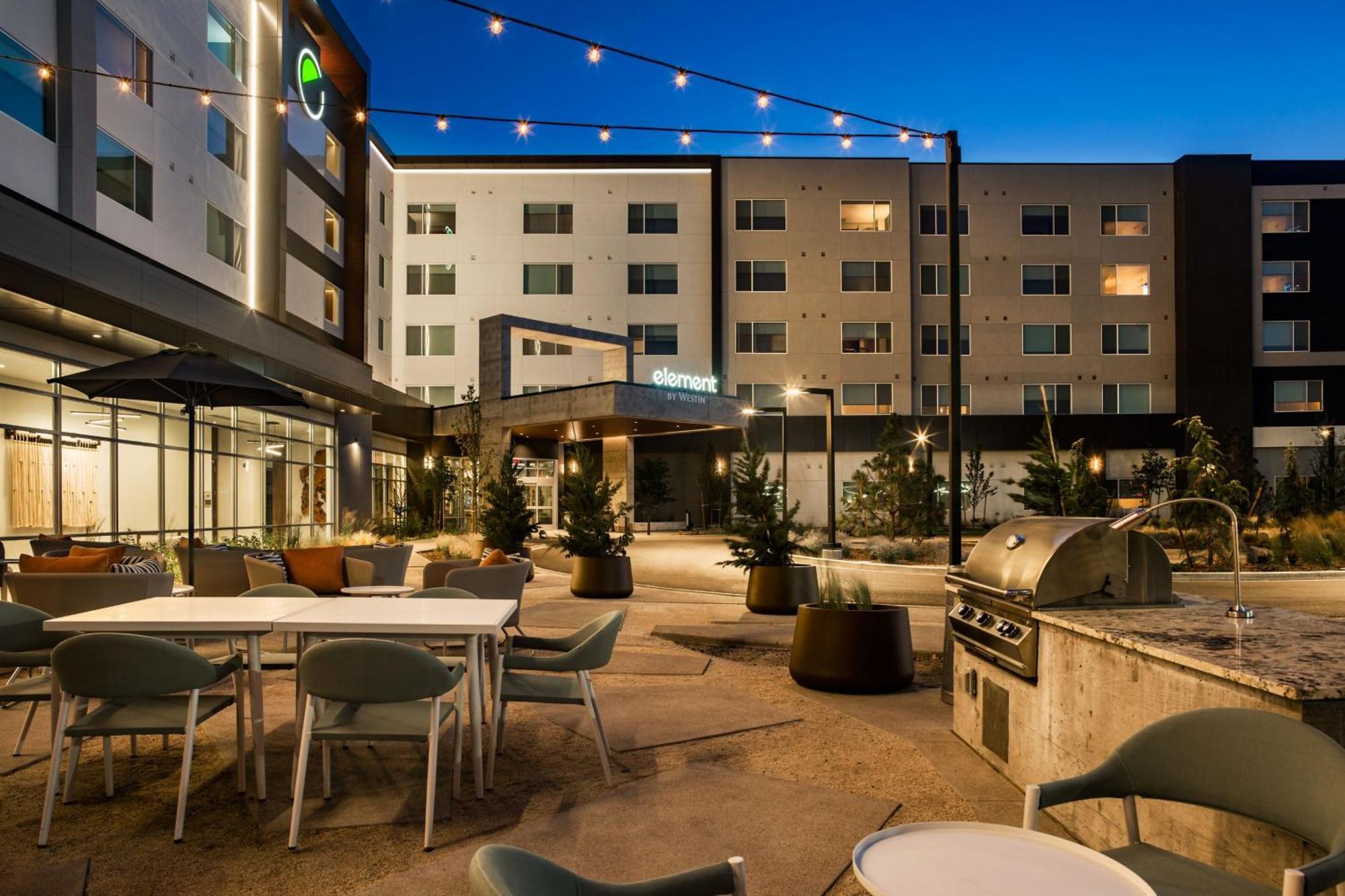 Element Reno Experience District Hotel Ngoại thất bức ảnh